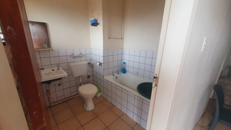 1 Bedroom Property for Sale in Bloemfontein Free State